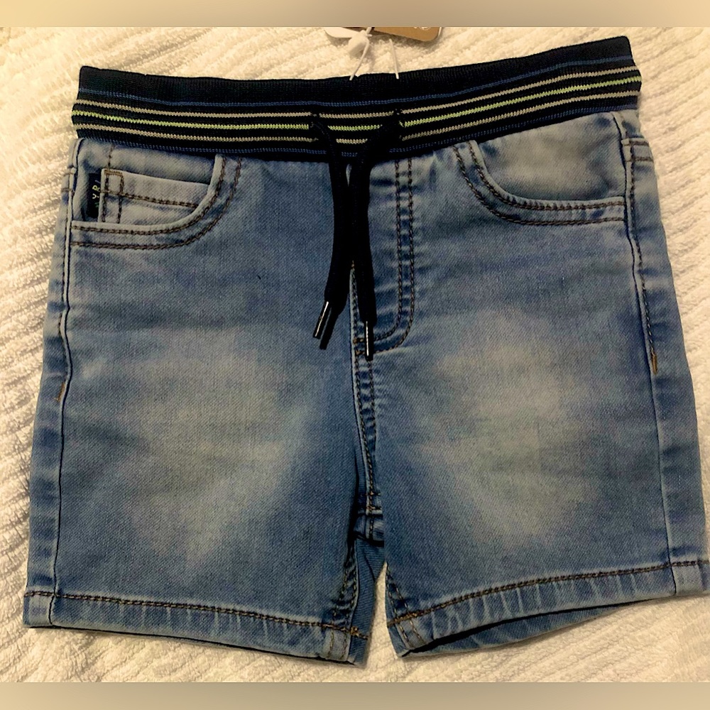 NWT.Elastic waist denim shorts in toddler Sizes:18, & 24months. Brand:Mayoral
